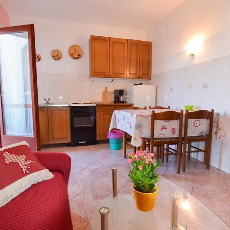 Apartment Drago *